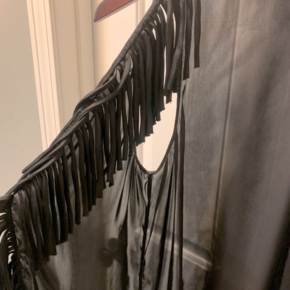 5/$25 Item K Dash By Kardashian Black Fringe Vest - Picture 3 of 5